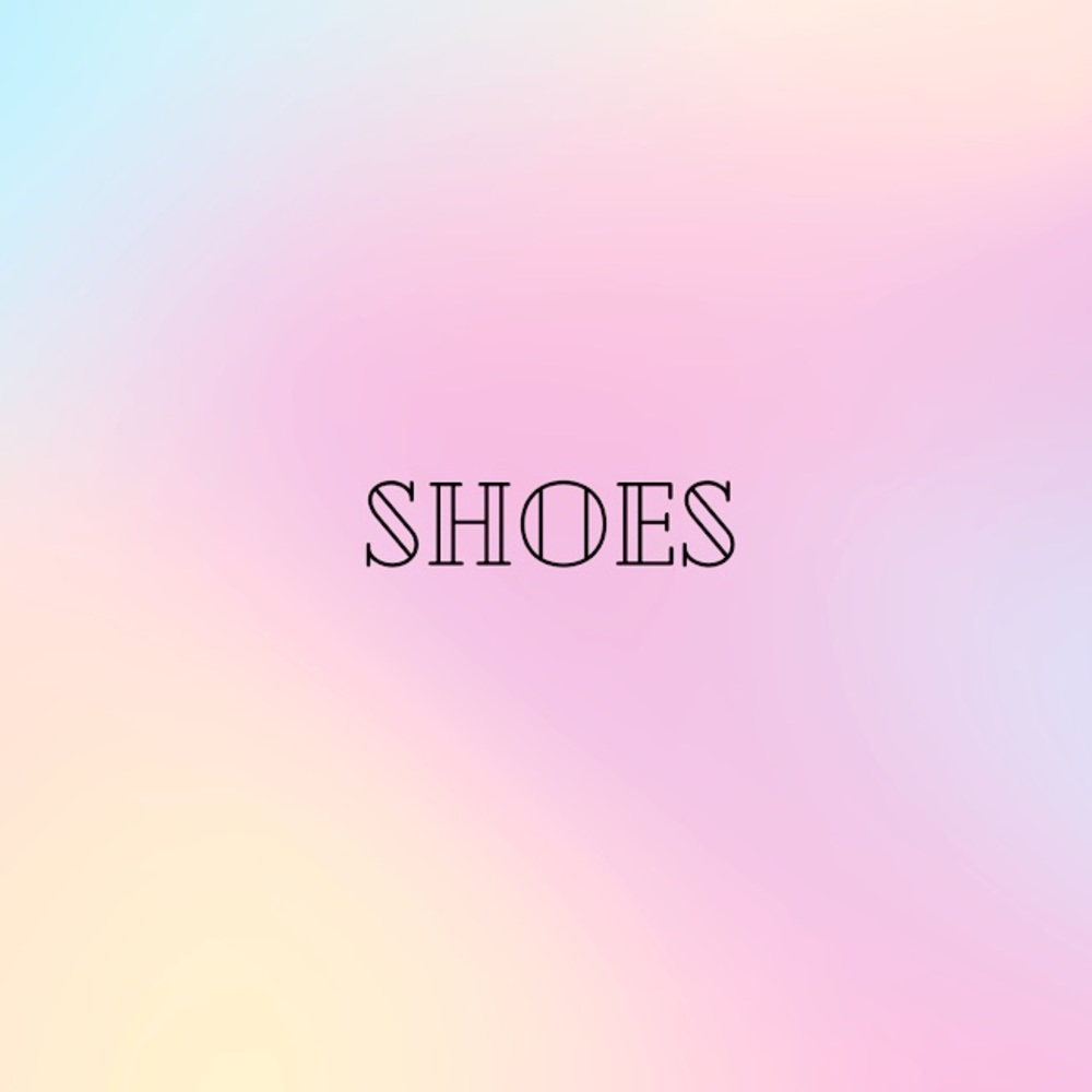 Random Shoes live show